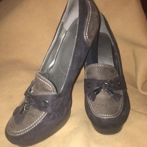 💛Brown Suede Platforms